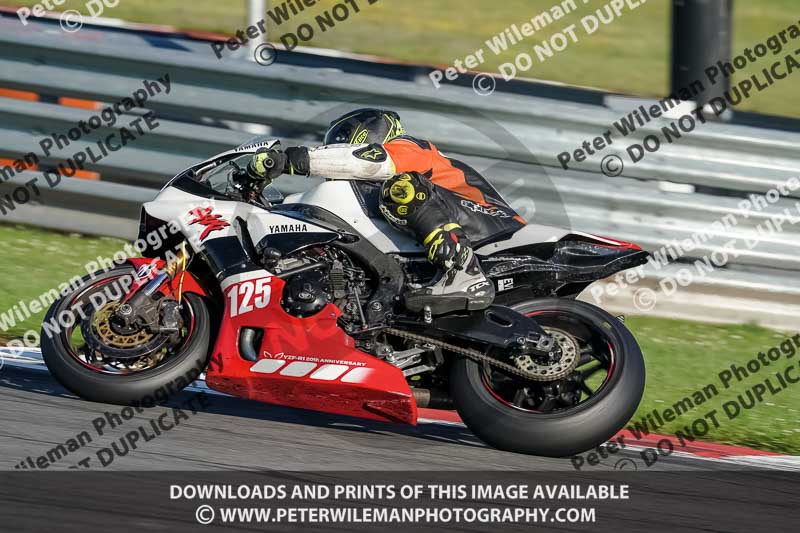 donington no limits trackday;donington park photographs;donington trackday photographs;no limits trackdays;peter wileman photography;trackday digital images;trackday photos